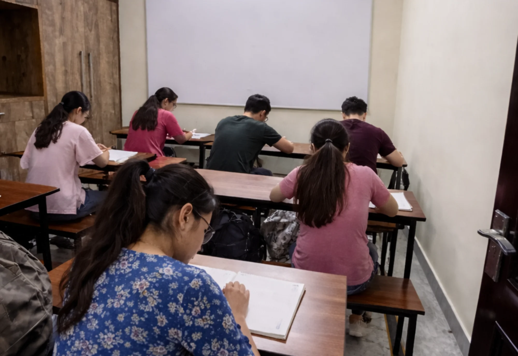 EmergeEd Institute - Guiding Students from First Steps to Final Success